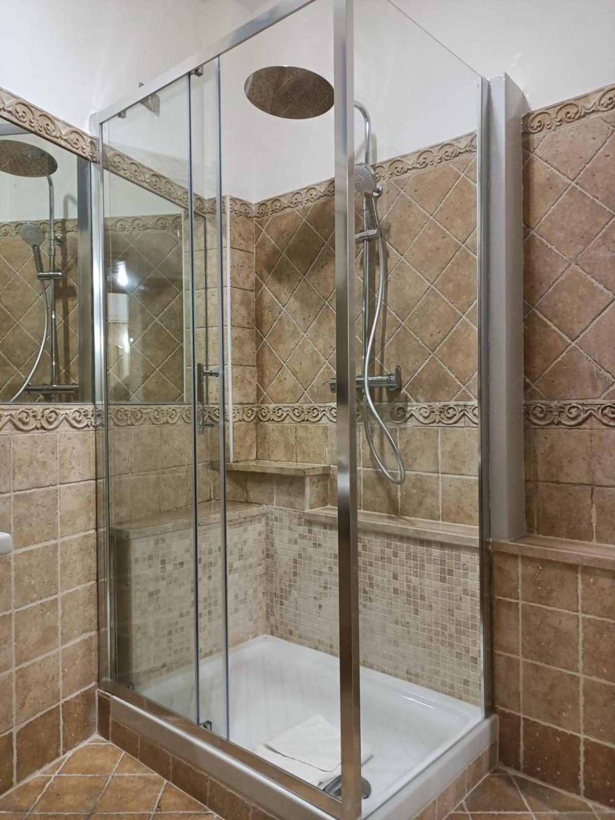 Rione Monti & Cavour Apartment Rome Luaran gambar