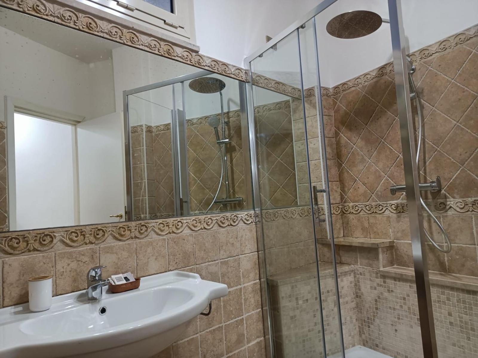 Rione Monti & Cavour Apartment Rome Luaran gambar